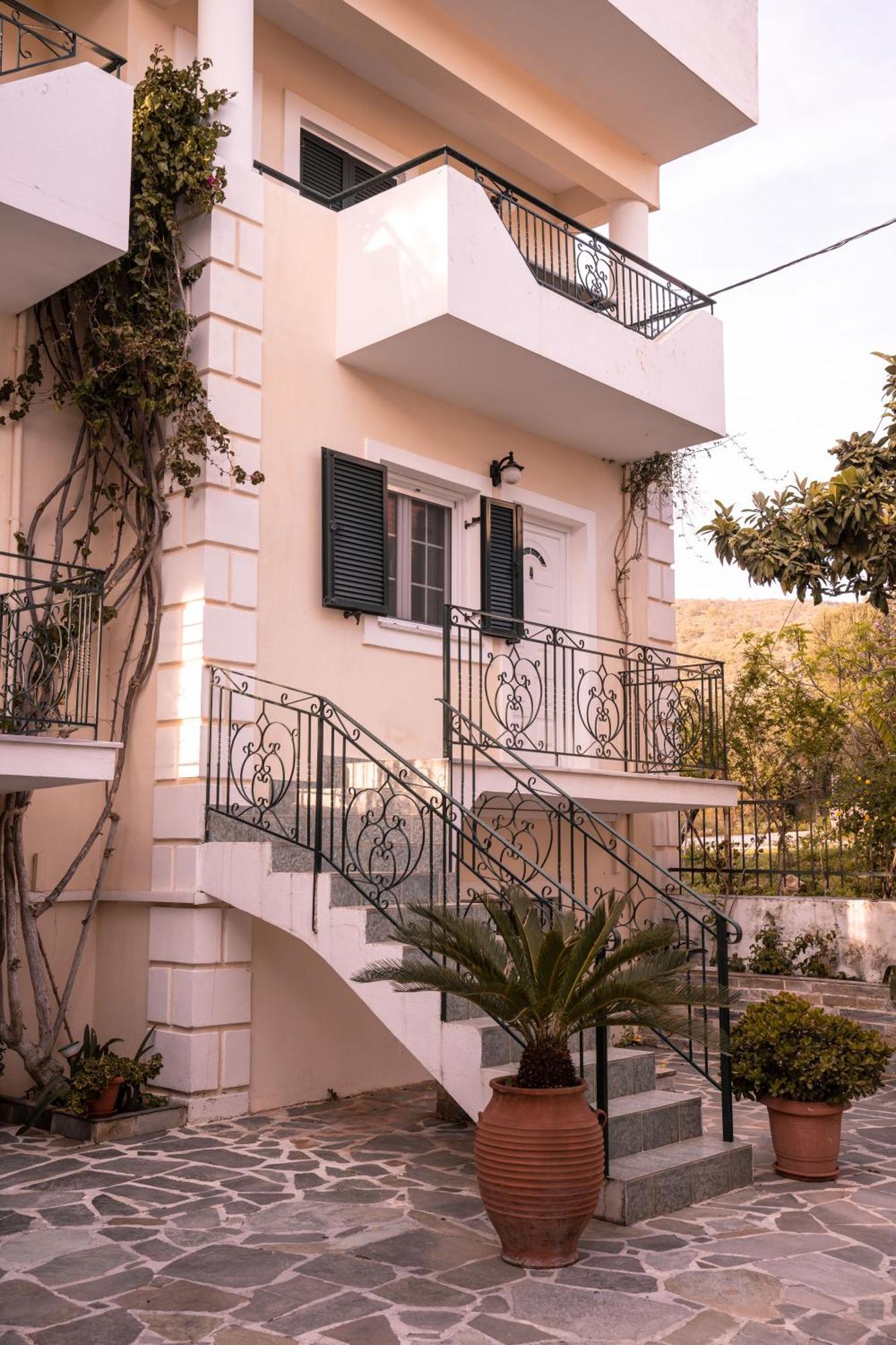 Chrisanthi Apartments Sivota  Exterior photo